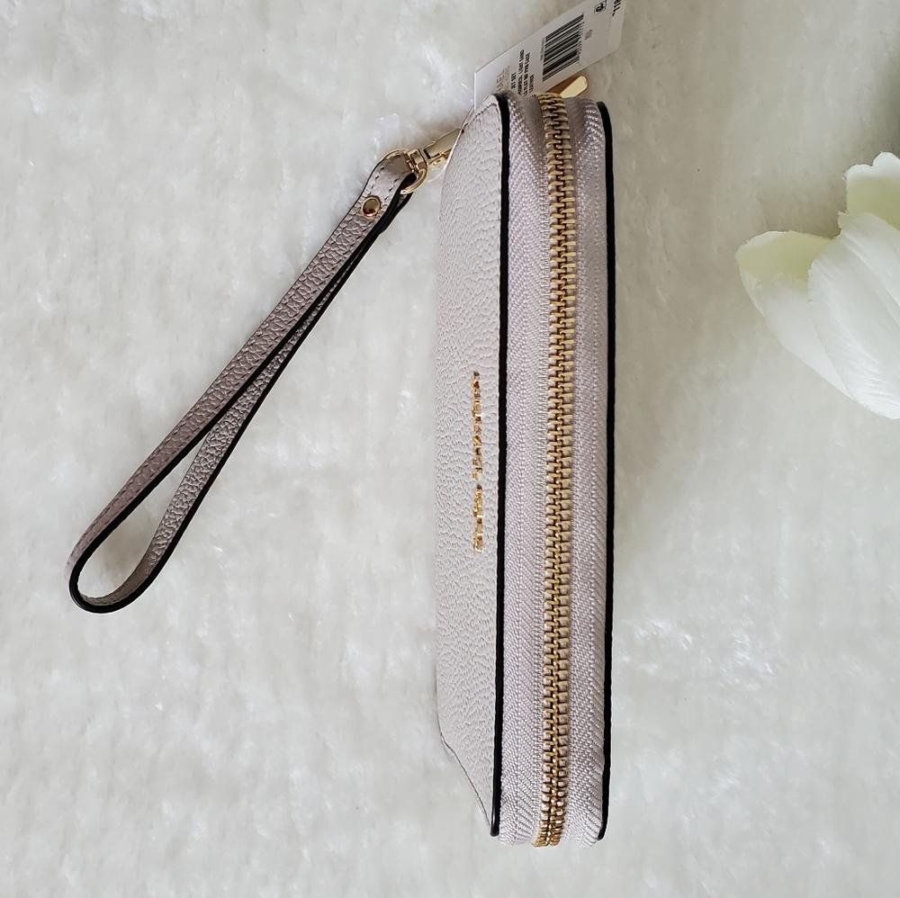 ♥️Beautiful♥️MICHAEL KORS WALLET/PHONE CASE - Picture 4 of 15